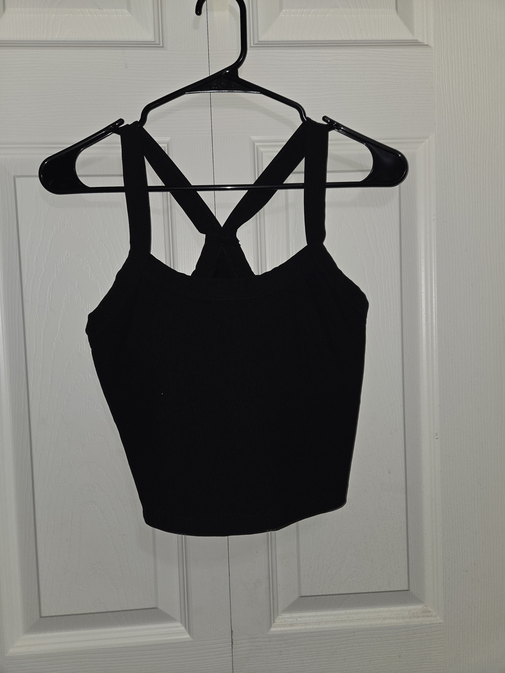 Women's Black Cross-Back Crop Tank Top